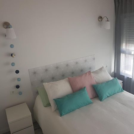Apt 6 - Apartamento En La Playa De El Palo Malaga Exterior photo